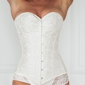 Elegant White Lace Corset